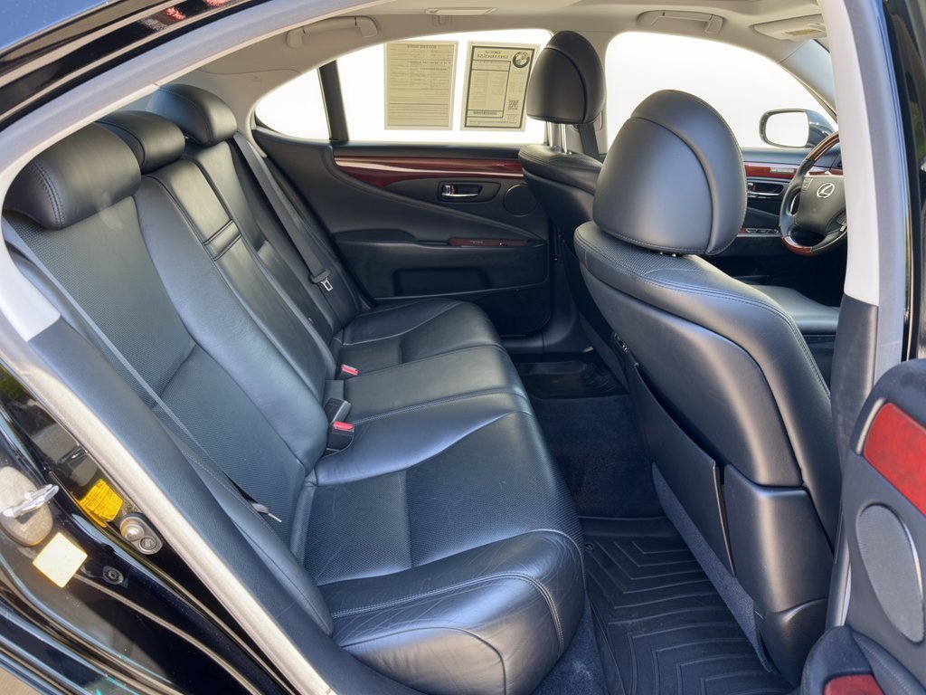 Used 2012 Lexus LS 460 w/ Comfort Pkg RWD image 29