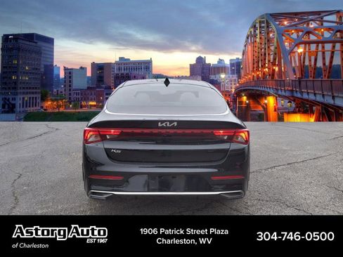 Used 2022 Kia K5 EX image 4