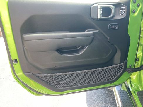 Used 2025 Jeep Wrangler Unlimited Sport AWD/4WD image 19
