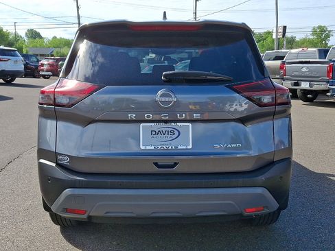 Used 2023 Nissan Rogue SV AWD/4WD image 5