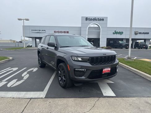 New 2025 Jeep Grand Cherokee Limited image 1