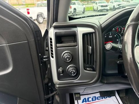 Used 2018 GMC Sierra 1500 SLE w/ SLE Value Package AWD/4WD image 12