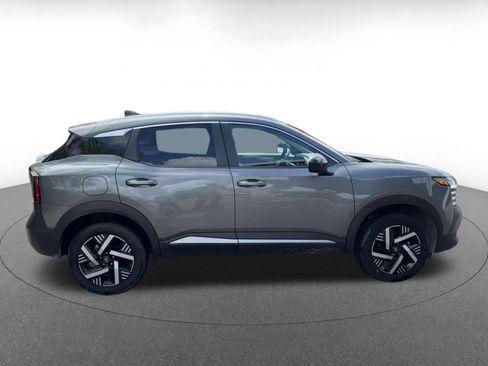 Used 2026 Nissan Kicks SV w/ Cold Weather Package FWD image 16