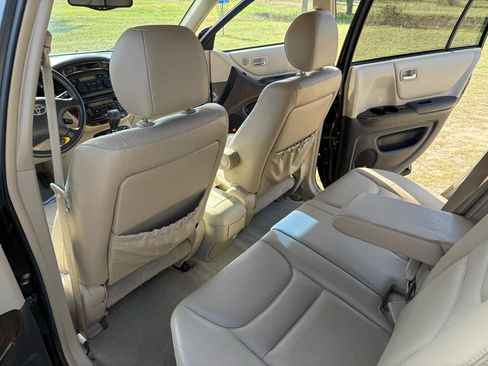 Used 2003 Toyota Highlander 4WD V6 image 33