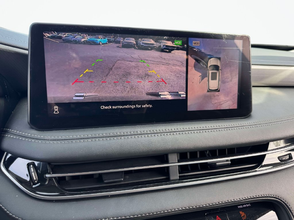 Used 2025 INFINITI QX60 Luxe AWD/4WD image 31