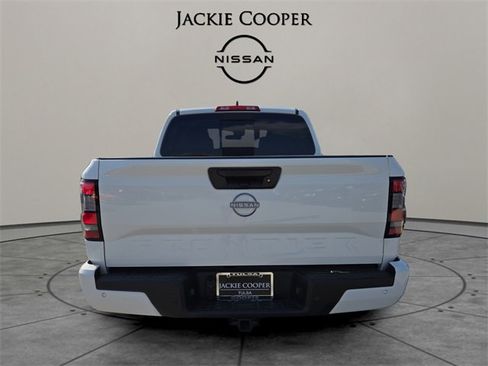 New 2025 Nissan Frontier SV w/ SV Convenience Package image 4
