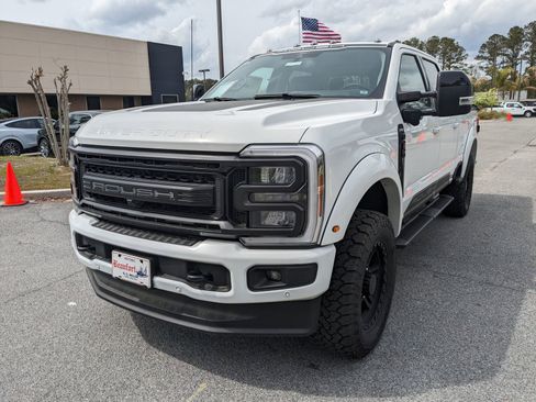 New 2024 Ford F250 Lariat w/ Lariat Ultimate Package image 8