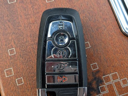 Used 2025 Lincoln Navigator Black Label image 35