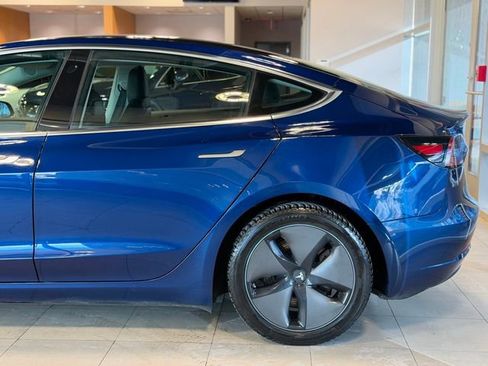 Used 2018 Tesla Model 3 Long Range image 9