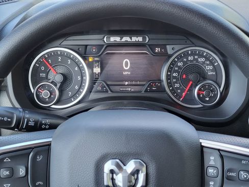 New 2026 RAM 1500 Express AWD/4WD image 13