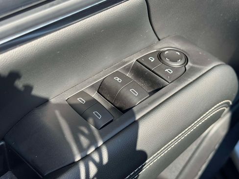 Used 2026 GMC Terrain Elevation w/ LPO, Floor Liner Package AWD/4WD image 18