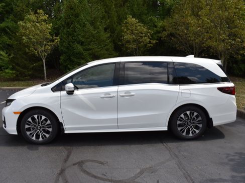 New 2026 Honda Odyssey Elite image 4