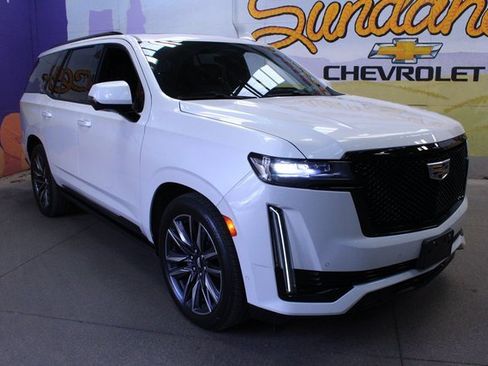 Used 2021 Cadillac Escalade Sport image 4