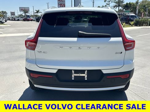 Used 2023 Volvo XC40 B5 Plus w/ Driver Assist Package image 8