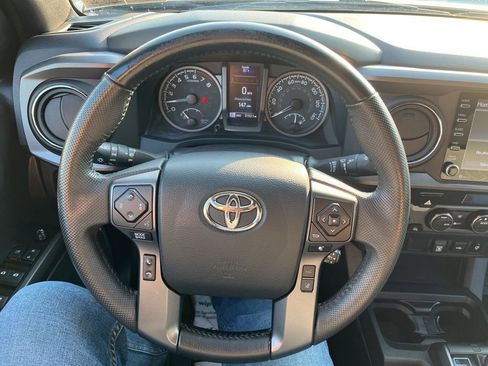 Used 2023 Toyota Tacoma TRD Sport AWD/4WD image 21