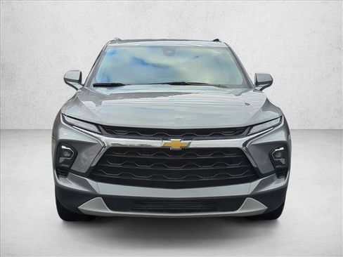Used 2023 Chevrolet Blazer LT w/ Convenience Package image 2