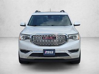 Used 2017 GMC Acadia Denali w/ Technology Package FWD video 2