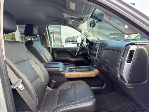 Used 2017 Chevrolet Silverado 3500 LTZ w/ Duramax Plus Package image 5