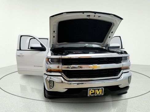 Used 2018 Chevrolet Silverado 1500 LT w/ All Star Edition RWD image 9