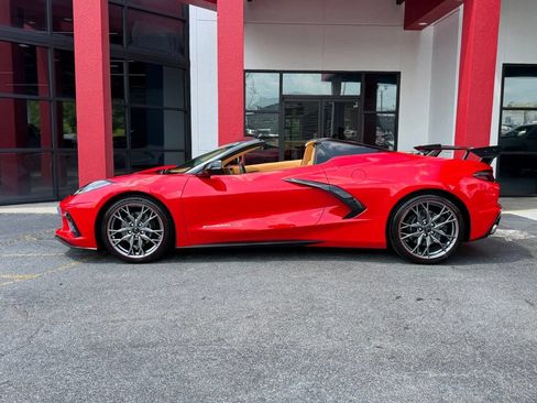 Used 2024 Chevrolet Corvette Stingray Premium Conv w/ Stealth Interior Trim Package RWD image 7