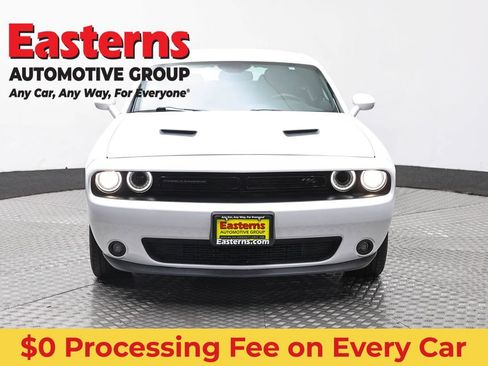 Used 2018 Dodge Challenger R/T w/ Blacktop Package RWD image 2
