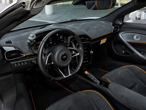 New 2025 McLaren Artura Spider image 45