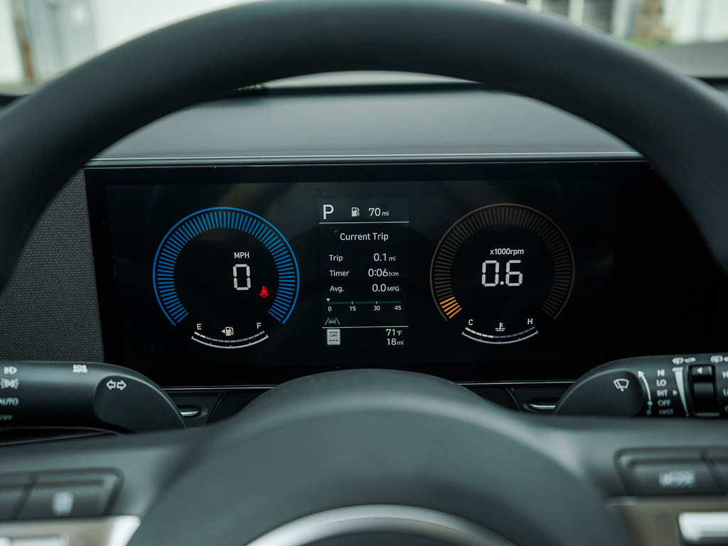 New 2027 Hyundai Kona SE FWD image 21
