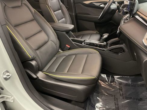Used 2024 Chevrolet TrailBlazer ACTIV w/ Driver Confidence Package FWD image 20