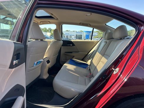 Used 2016 Honda Accord EX-L image 6