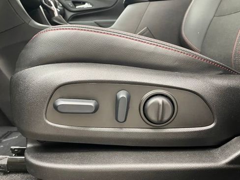 Certified 2023 Chevrolet Equinox RS AWD/4WD image 8