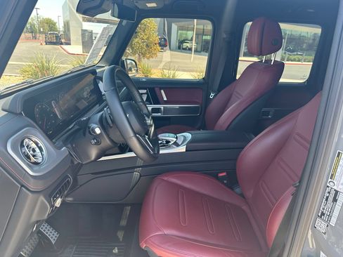 Used 2024 Mercedes-Benz G 550 image 16