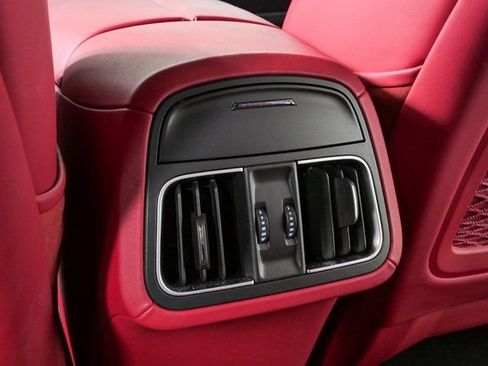 Certified 2023 Maserati Levante GT AWD/4WD image 20