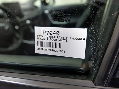 Certified 2024 Toyota RAV4 XLE image 30