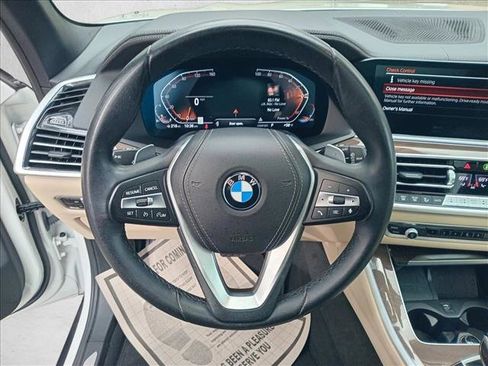 Used 2022 BMW X5 xDrive40i w/ Premium Package image 17
