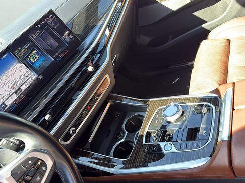 Used 2023 BMW X7 M60i w/ Executive Package image 21