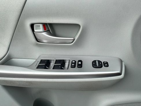 Used 2013 Toyota Prius V Three FWD image 39