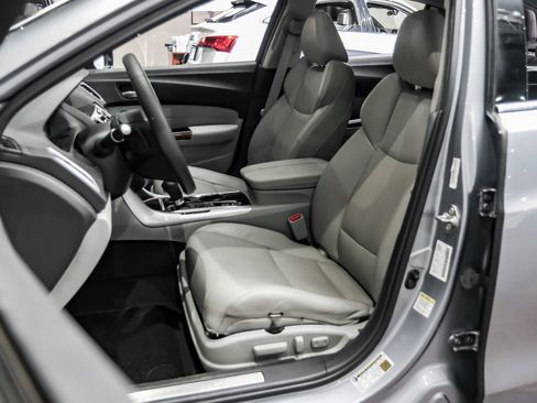 Used 2015 Acura TLX w/ Technology Package FWD image 32