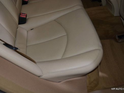 Used 2008 Mercedes-Benz E 320 BlueTEC Sedan image 28