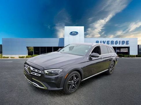 Used 2021 Mercedes-Benz E 450 4MATIC All-Terrain Wagon image 3