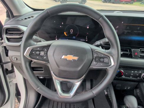 Certified 2024 Chevrolet TrailBlazer LT w/ LT Cold Weather Package FWD image 28