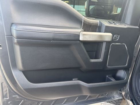 Used 2020 Ford F250 Lariat image 12