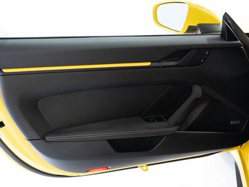 Used 2022 Porsche 911 GT3 image 11