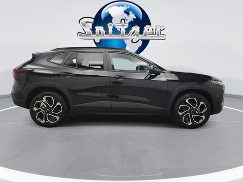 New 2026 Chevrolet Trax RS w/ Sunroof Package image 10