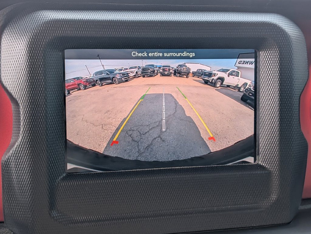 Used 2021 Jeep Wrangler Unlimited Rubicon w/ Cold Weather Group AWD/4WD image 17