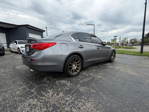 Used 2017 INFINITI Q50 Signature Edition w/ All Weather Package (L93) image 8
