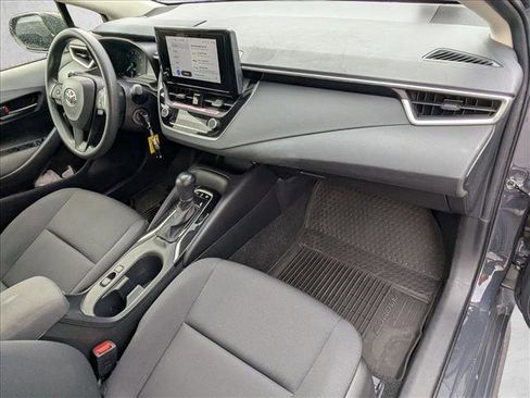 Used 2024 Toyota Corolla LE image 18