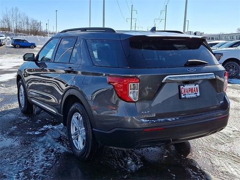 Certified 2020 Ford Explorer XLT image 4