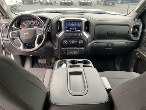 Used 2022 Chevrolet Silverado 2500 LT w/ Convenience Package image 19