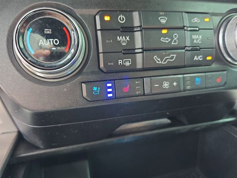 Used 2019 Ford F150 Platinum w/ Equipment Group 701A Luxury image 20