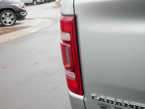Used 2021 RAM 1500 Laramie w/ Sport Appearance Package image 17
